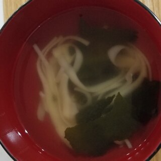 そうめんとワカメのお吸い物